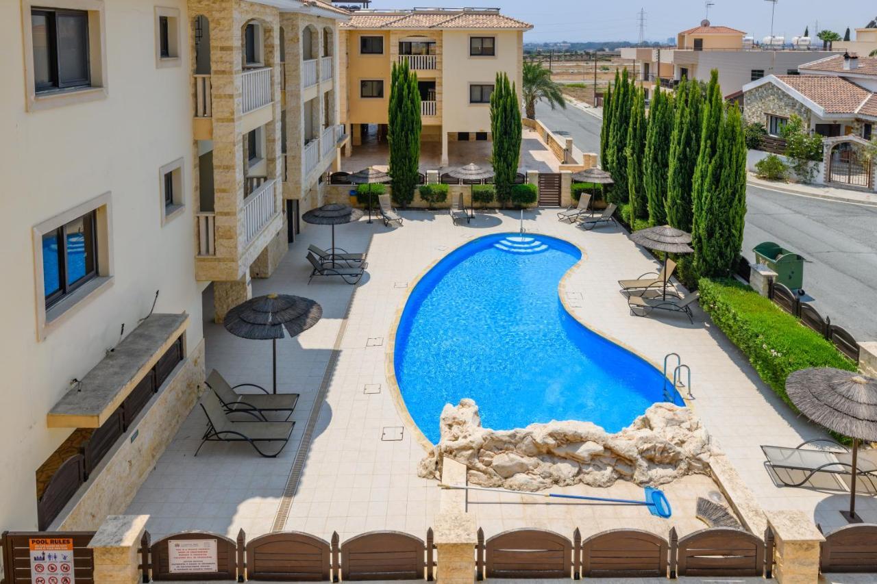 Blue Serenity Complex Larnaca Esterno foto
